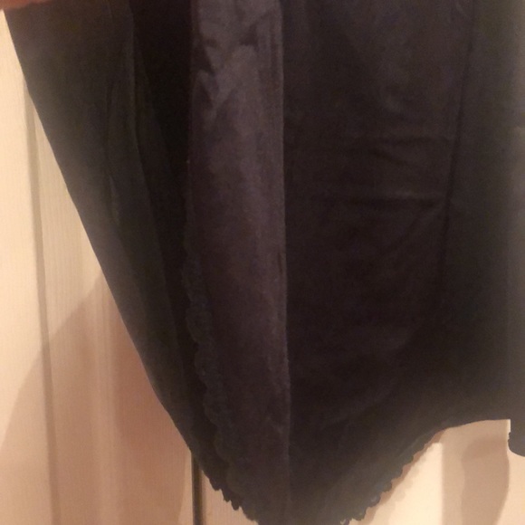 Warners -Perfect Measure-Small -Black -Slip -27” Long - Back or Thigh Slit - Picture 2 of 5